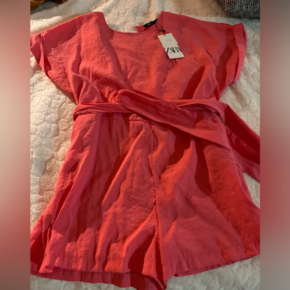 Mini jumpsuit Zara brand new with tag